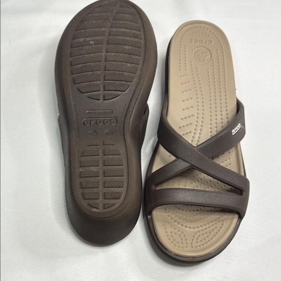 CROCS Women's Chocolate Brown Sandals - Picture 6 of 6